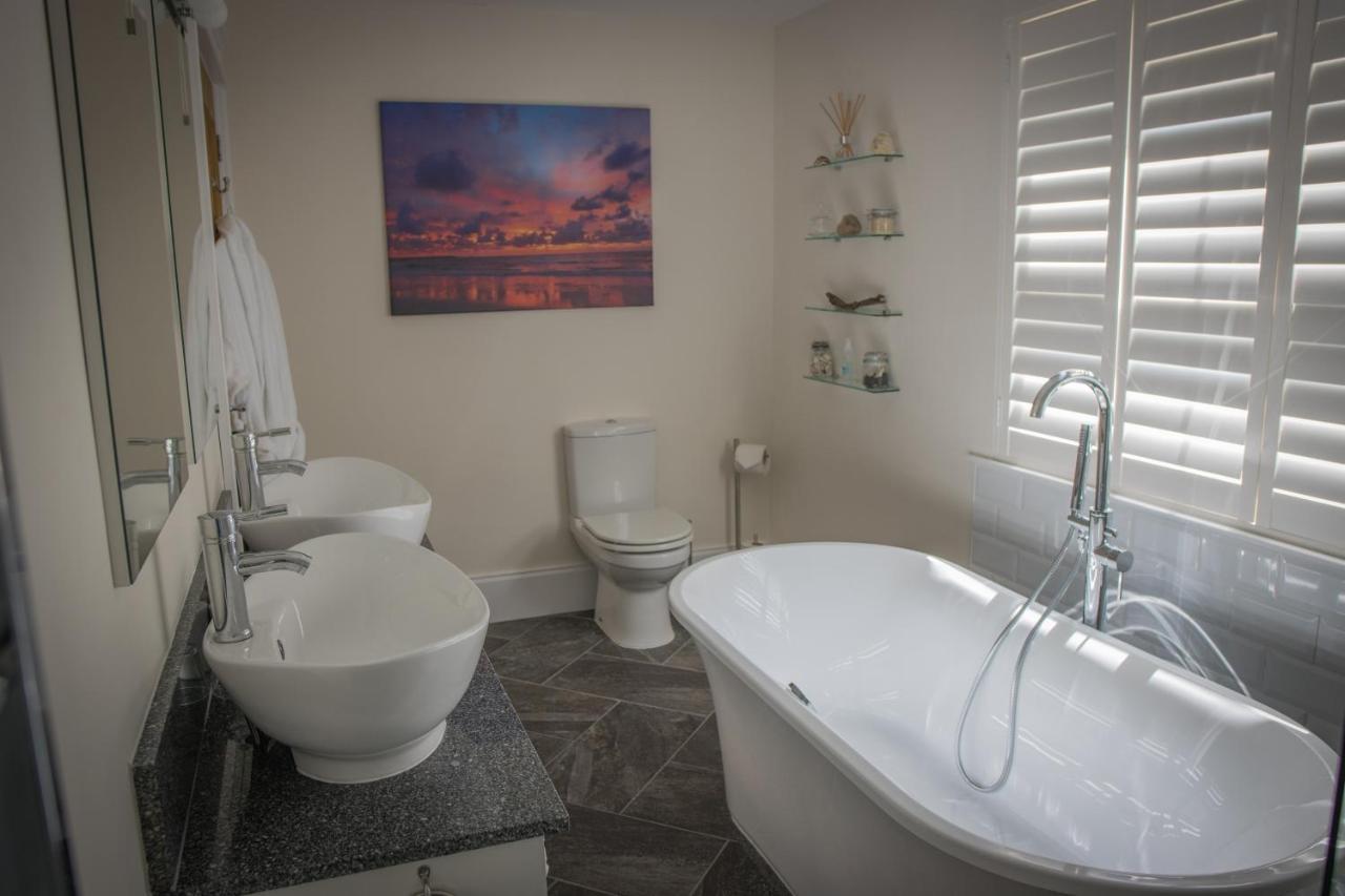 Matlock House Bed & Breakfast Hawkinge Bagian luar foto