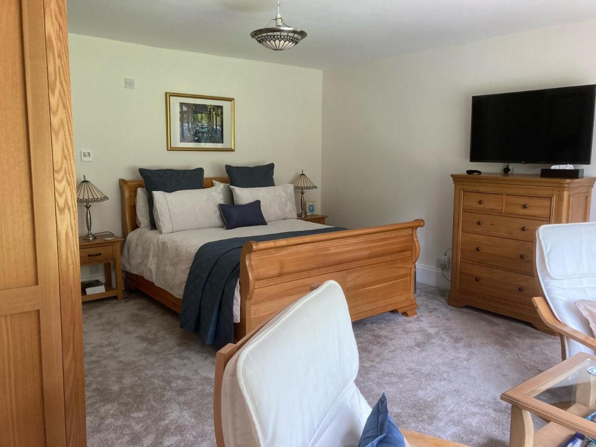 Matlock House Bed & Breakfast Hawkinge Bagian luar foto